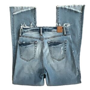 Level 99 Distressed Frayed Angle‎ Hem Crop Jeans Size: 26